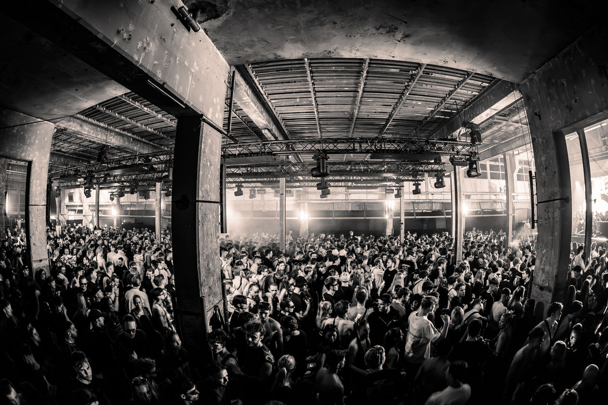 Loading... just a sec